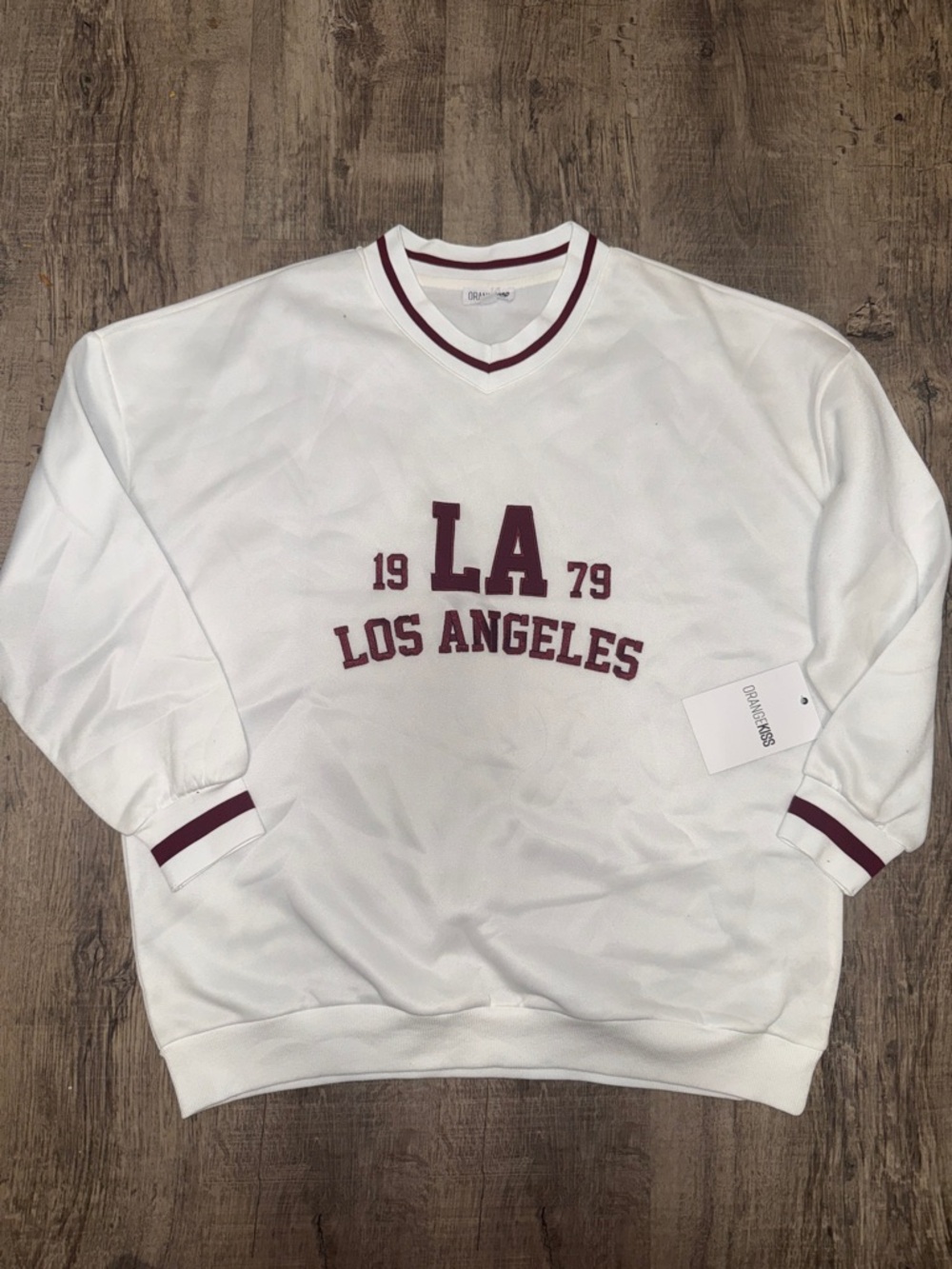 Women's White V-Neck 'Los Angeles' Pullover with Maroon Trim